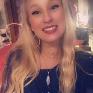 Meet your Posher, Lilly